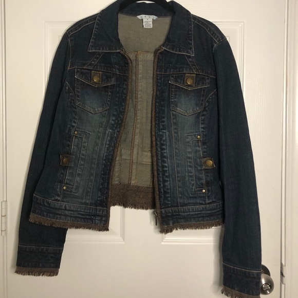 NWOT CAbi Tweed Fringe Trim Denim Jacket #620 M - Picture 2 of 11
